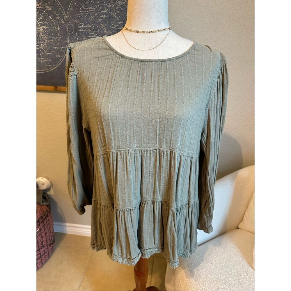 American Eagle Peplum Long Sleeve Open Back Women’s Top Size L 2096